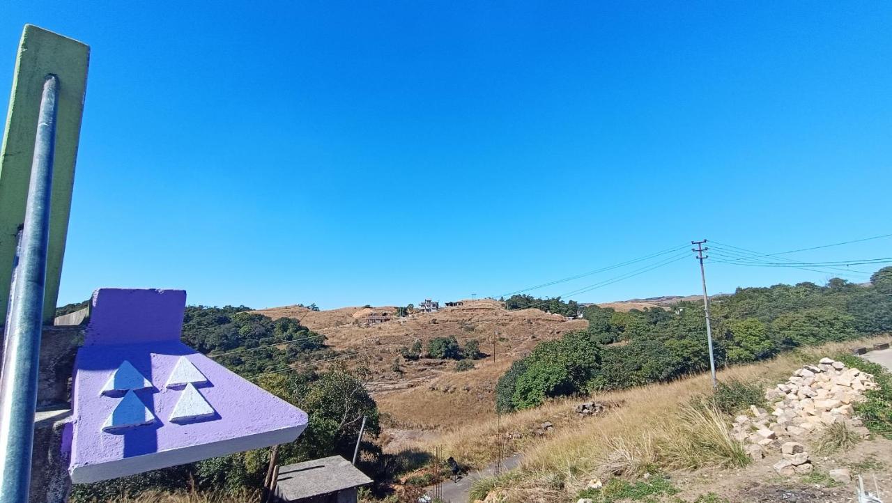 Pamilya Homestay Çerapunçi Dış mekan fotoğraf