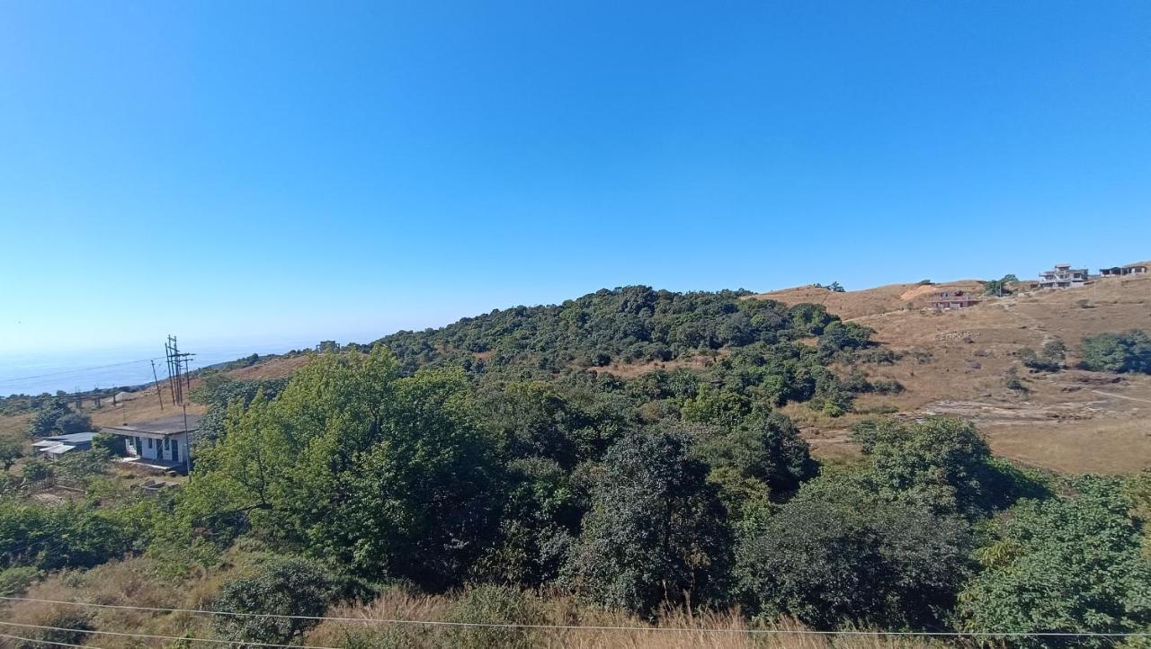 Pamilya Homestay Çerapunçi Dış mekan fotoğraf