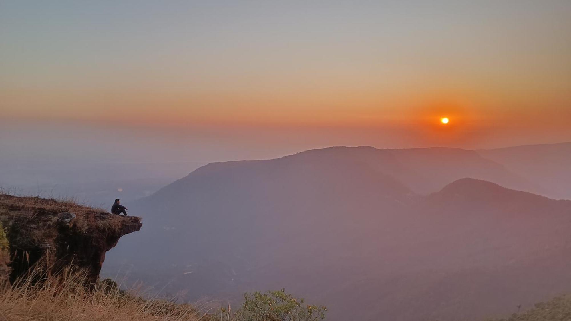 Pamilya Homestay Çerapunçi Dış mekan fotoğraf